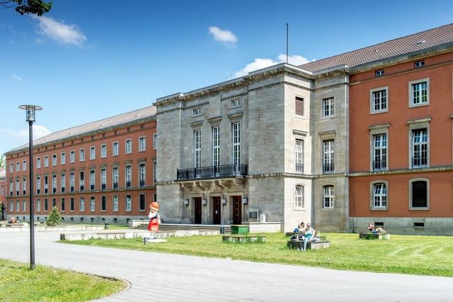 Das Hochschulgebäude in Potsdam Das Hochschulgebäude in Potsdam