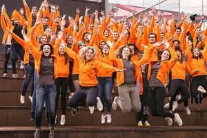 Teamgeist ist einer unserer zentralen Werte, welcher auch durch Exkursionen, Projektarbeit, gemeinsame Ausflüge und Vorträge gefestigt wird.